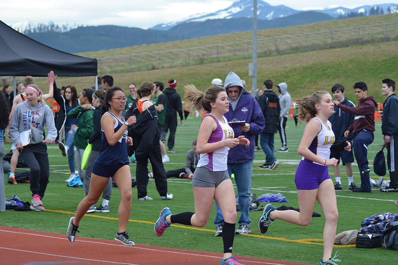 Arlington Eagles track team takes flight in Monroe