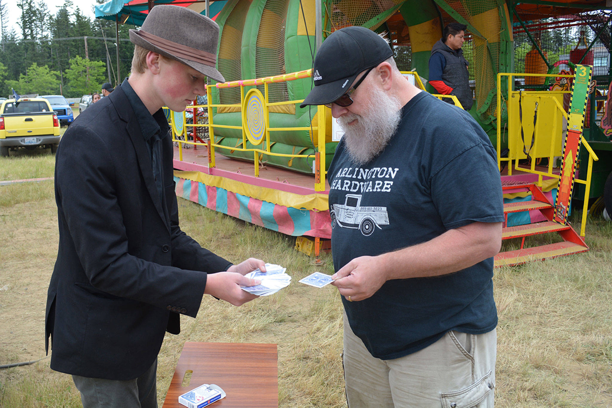 Local teen shows slick hands with card tricks