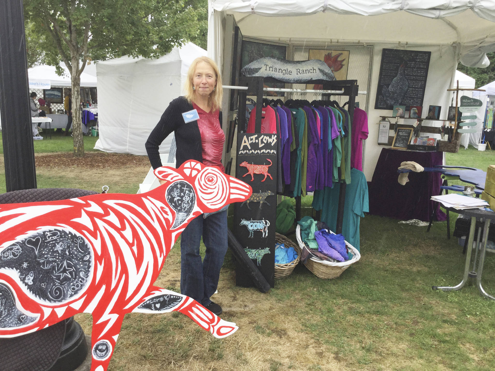 Herd on the street: painted cows to return