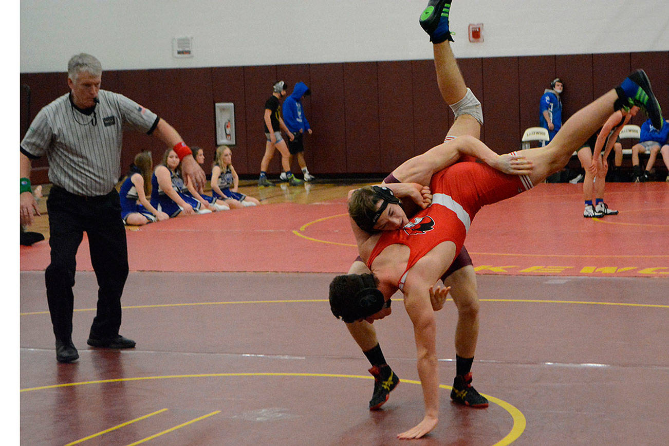 Lakewood falls to Bellingham in wrestling (slide show)