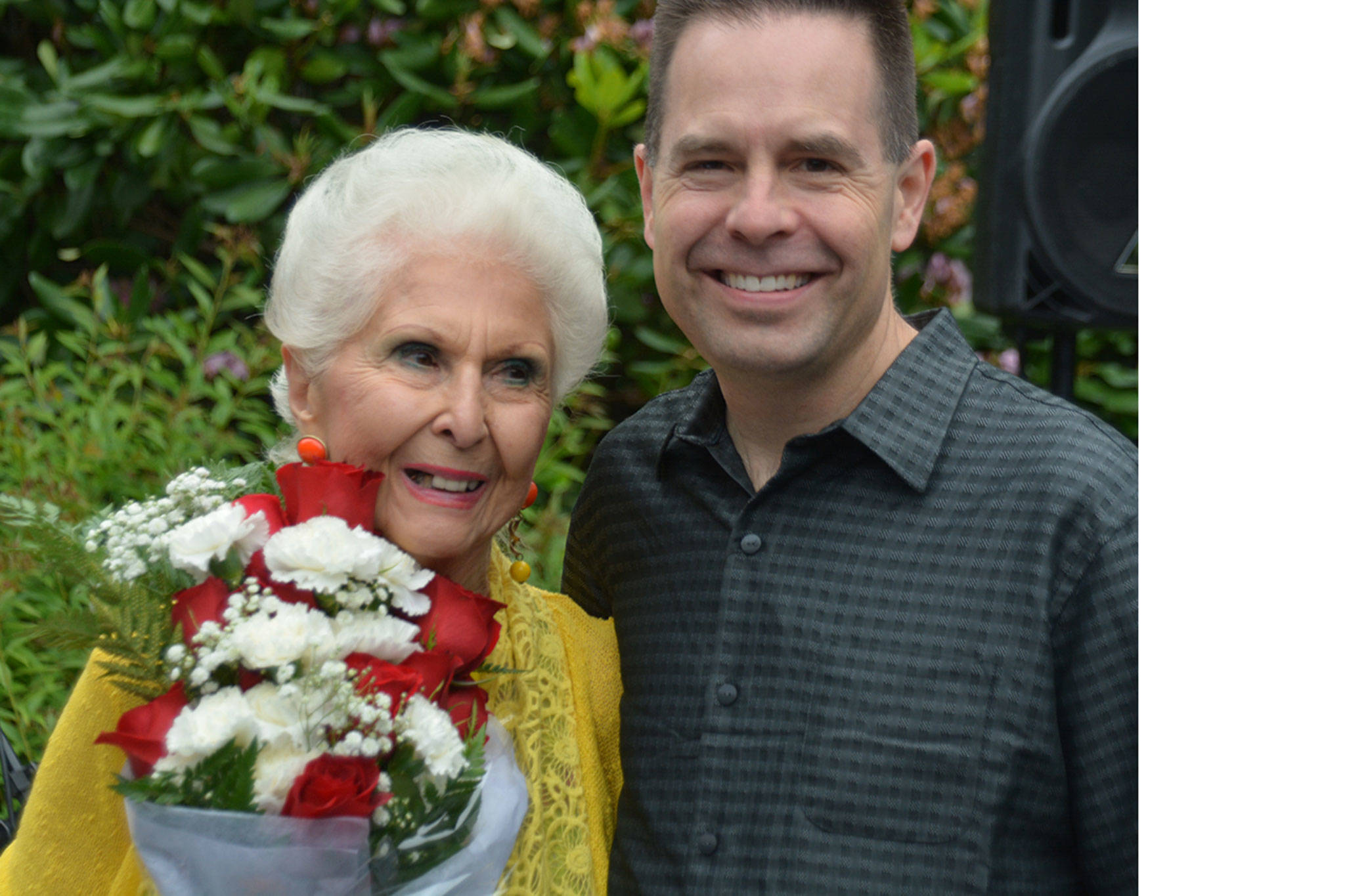 Last time for Marysville Strawberry Festival fashion show at Leifer Manor as Donna is retiring (slide show)