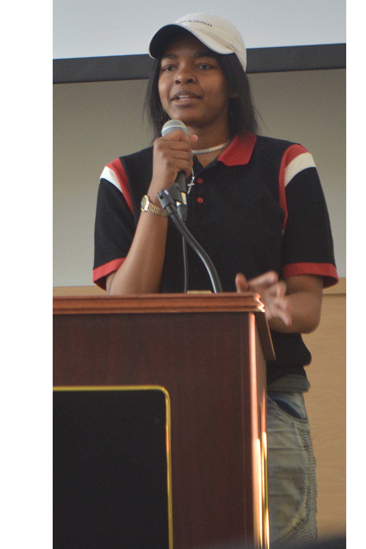 Trevaun Reeves speak at the ceremony. (Steve Powell/Staff Photo)