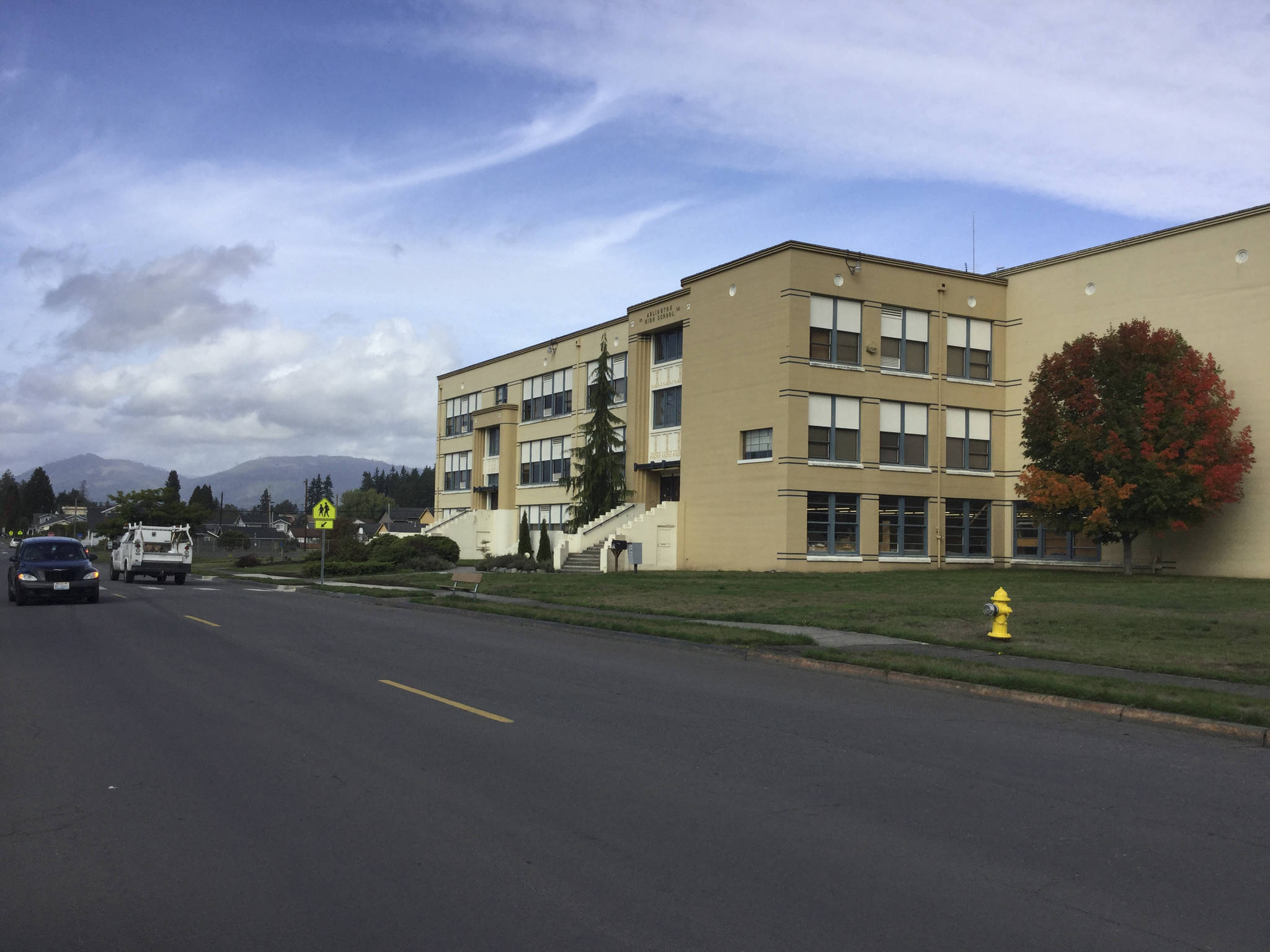 Historic old Arlington High School building to be put up for sale or lease